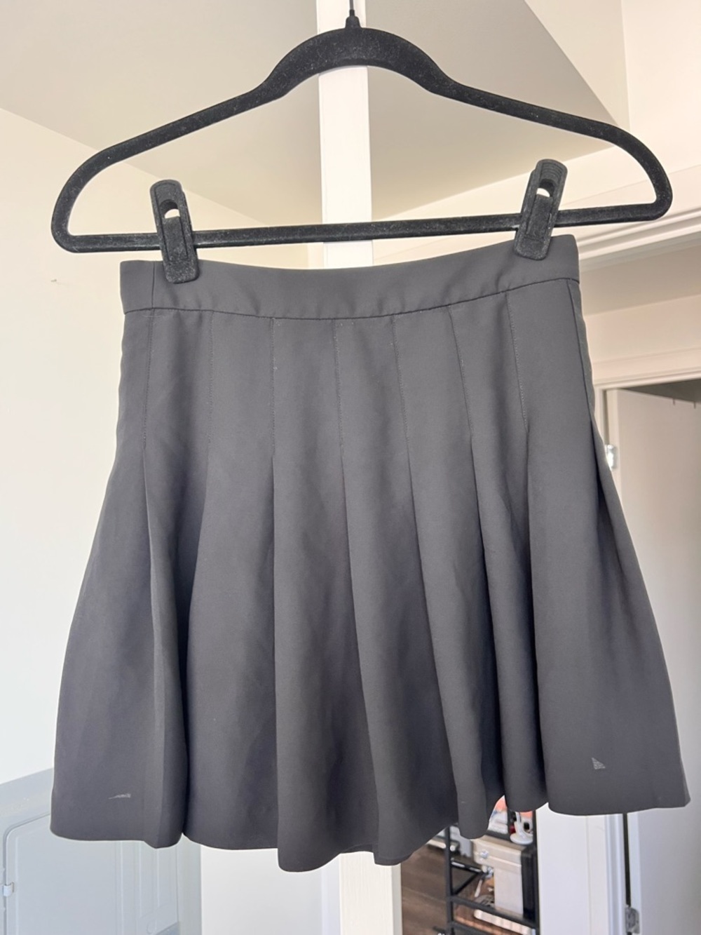Aritzia Sunday Best Black Pleated Mini Skirt- Size 2